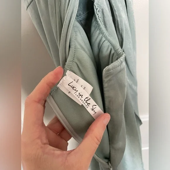 Lucy in the sky Sage green Tie Back Slit dress - Picture 5 of 6